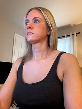 Kay Cakes online show from November 21, 2025, 1:54 pm