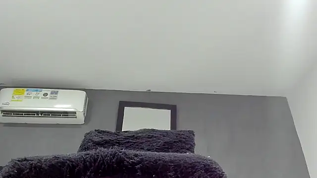 SandraGoldstein online show from September 26, 2025, 2:04 am