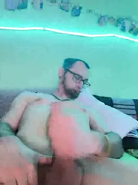 Snapshot of Steveschaw chatting on February 7, 2025, 12:20 am Steveschaw online show from February 7, 2025, 12:20 am