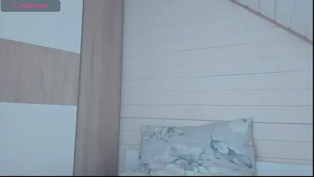 I AM MILF online show from September 10, 2025, 5:46 pm