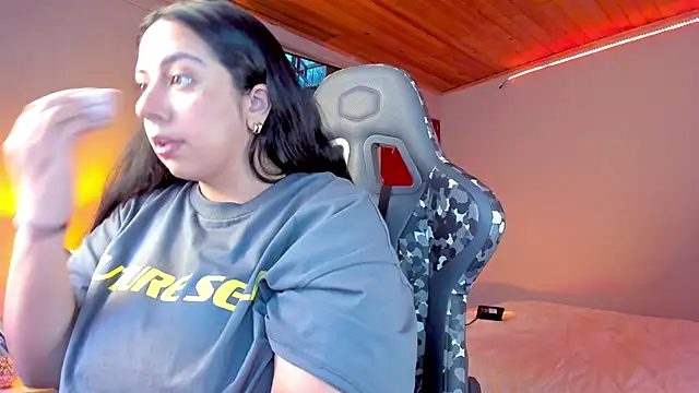 coraline latin online show from January 17, 2025, 10:01 pm