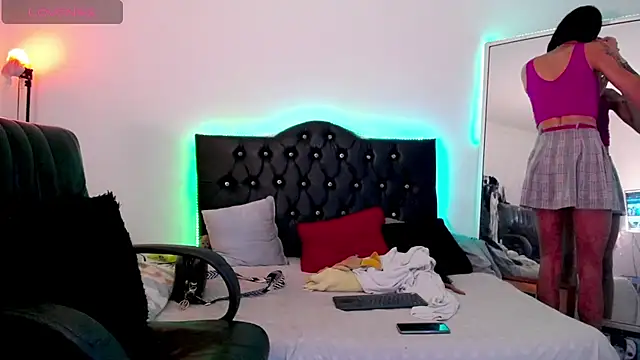 joaisaza online show from October 11, 2025, 2:44 am