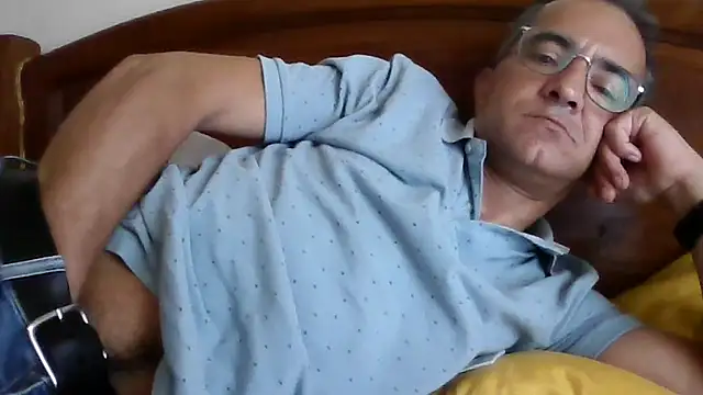 CarlosRocha73 online show from June 8, 2026, 10:48 am