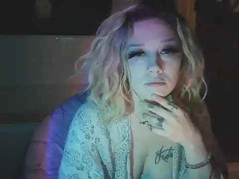 TEXASMARYYYJANE online show from May 4, 2026, 3:02 am