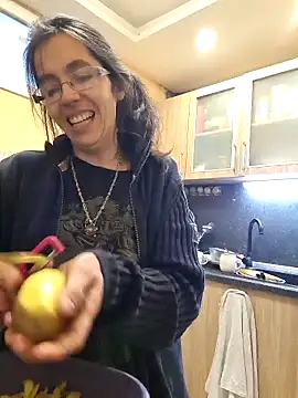 rposhta1991 online show from March 9, 2025, 4:11 pm