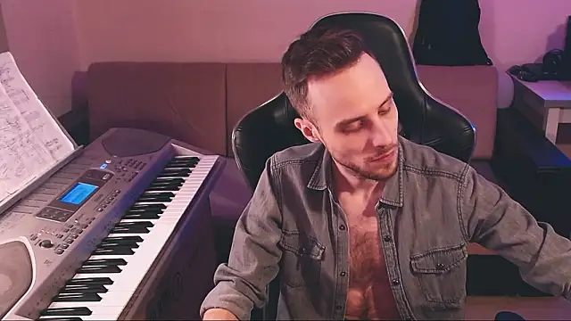 Sweetparker online show from February 22, 2026, 7:34 pm