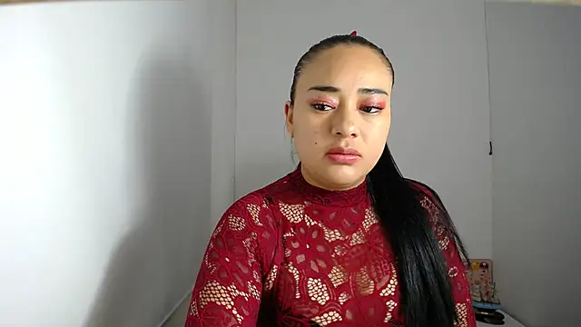 Snapshot of ReyleDoll chatting on December 18, 2024, 7:41 pm ReyleDoll online show from December 18, 2024, 7:41 pm