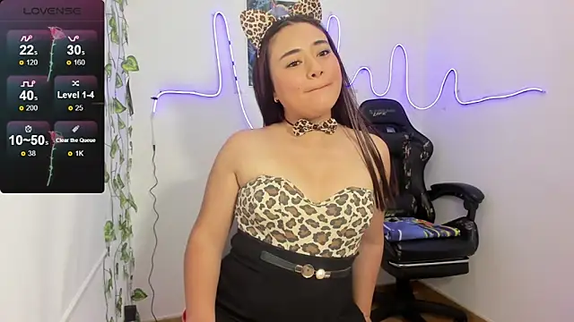 Snapshot of ReyleDoll chatting on October 24, 2025, 11:34 pm ReyleDoll online show from October 24, 2025, 11:34 pm