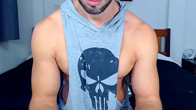 Snapshot of RONNIE_X chatting on November 12, 2025, 6:14 am RONNIE X online show from November 12, 2025, 6:14 am