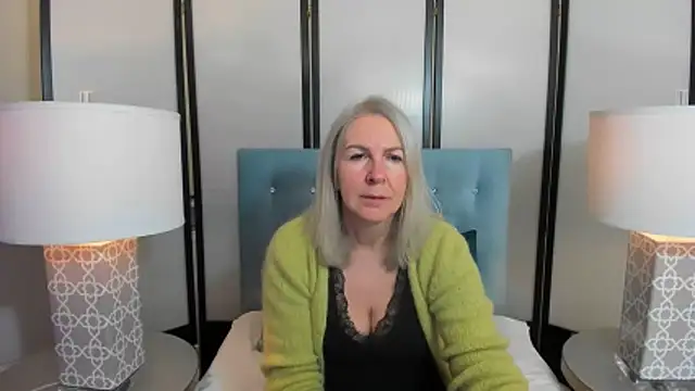 Snapshot of EricaTop chatting on February 2, 2026, 6:28 pm EricaTop online show from February 2, 2026, 6:28 pm