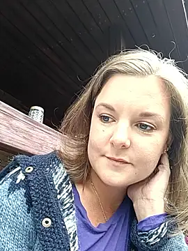 Snapshot of SwedishJennifer chatting on June 16, 2026, 1:14 pm SwedishJennifer online show from June 16, 2026, 1:14 pm