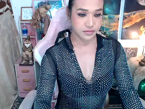 AsianMariaTs online show from November 11, 2025, 2:28 pm