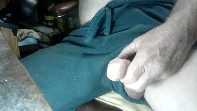 russtee online show from March 20, 2026, 7:52 pm