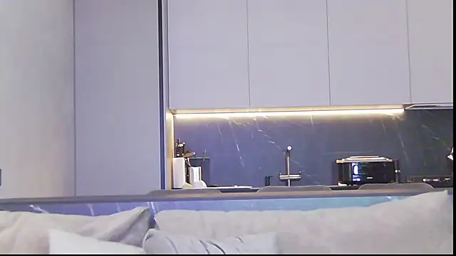 Sinful Eyes online show from December 21, 2024, 2:15 pm