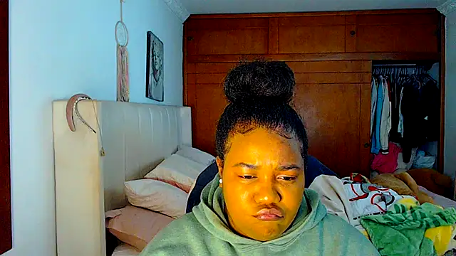 Daddys girl1 online show from October 12, 2025, 5:17 am