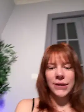 Oopsfoxy online show from October 25, 2025, 5:37 am