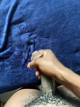 Snapshot of Curvy_conda chatting on January 15, 2025, 5:08 am Curvy conda online show from January 15, 2025, 5:08 am