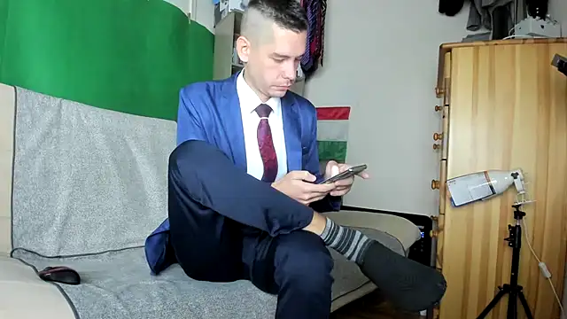 viraglaci18xh online show from November 18, 2025, 3:45 am