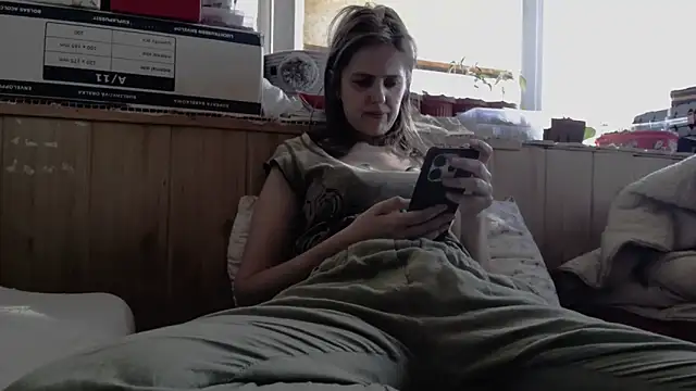 jude cherrys1991 online show from April 23, 2026, 6:14 am