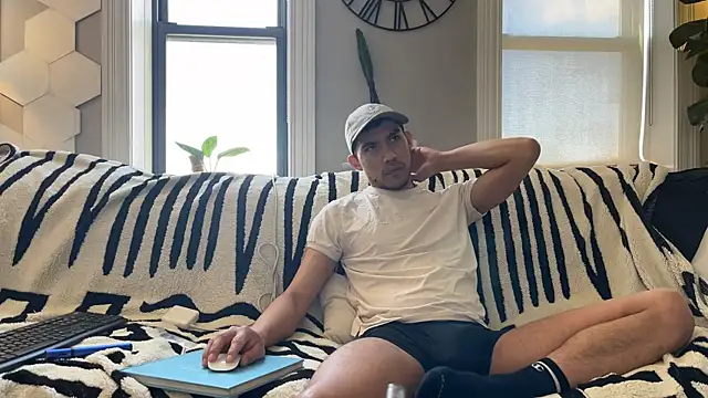 bestofdoseswirls online show from March 13, 2026, 6:47 pm