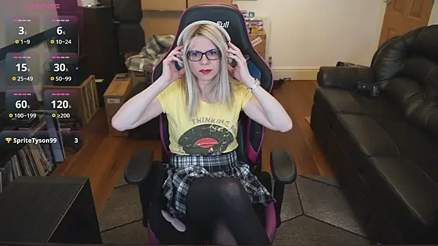 KelseyCobalt online show from December 15, 2025, 9:52 pm