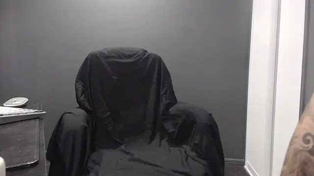 poisonivyx online show from October 1, 2025, 1:11 am