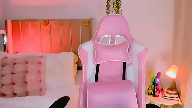 dulce doll1 online show from November 26, 2025, 1:17 am