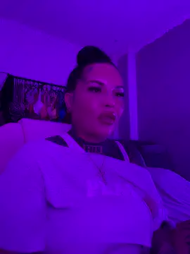 Snapshot of _MelinaCurves_ chatting on May 22, 2026, 11:54 pm MelinaCurves online show from May 22, 2026, 11:54 pm