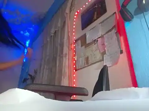 ERIKA-THEDOLL online show from December 8, 2024, 11:19 pm