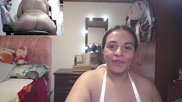 zoe hotxxx online show from April 6, 2026, 1:56 pm