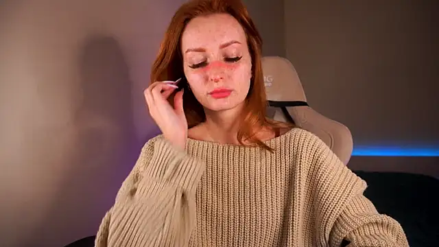 Liuba Fox online show from March 7, 2025, 8:33 pm