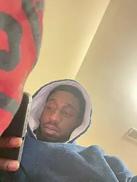 Snapshot of SkinnymanwithBbc chatting on February 13, 2025, 7:45 am SkinnymanwithBbc online show from February 13, 2025, 7:45 am