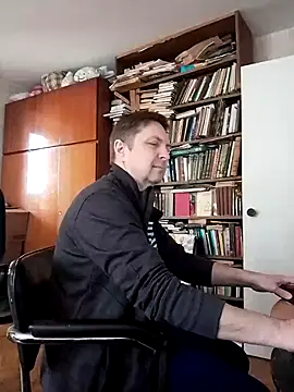 Pokaz2020 online show from April 7, 2026, 1:33 pm