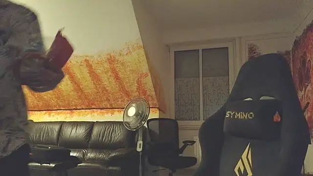 sextoy911 online show from April 10, 2026, 7:29 pm