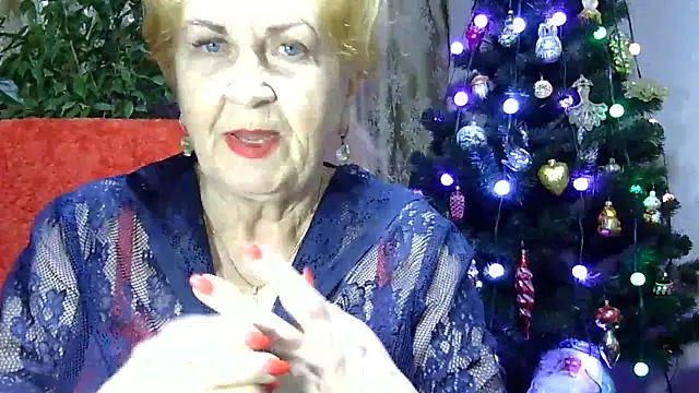 Emma52610 online show from January 11, 2025, 4:57 pm