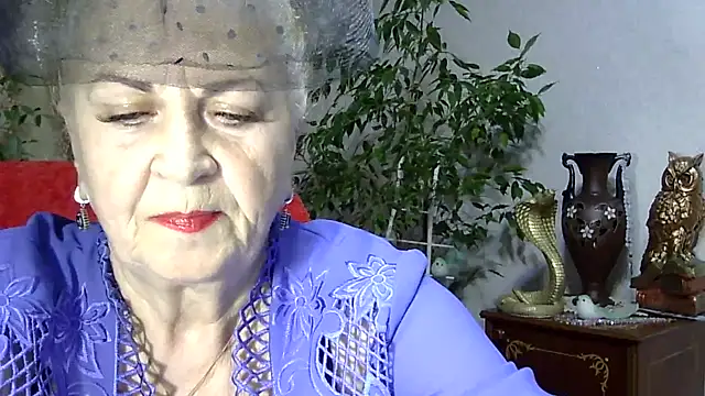 Emma52610 online show from March 6, 2025, 5:33 pm