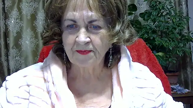 Emma52610 online show from February 21, 2026, 6:09 pm