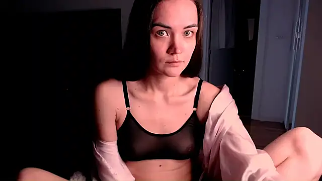 EvelynGG online show from February 5, 2026, 2:00 pm