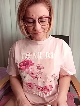 Aniria online show from March 5, 2026, 6:42 am