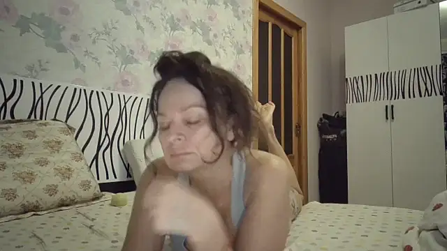 LindaStarS online show from March 10, 2026, 5:51 pm