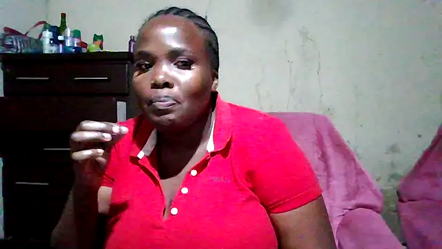 sexybigboobz online show from July 4, 2026, 4:24 pm