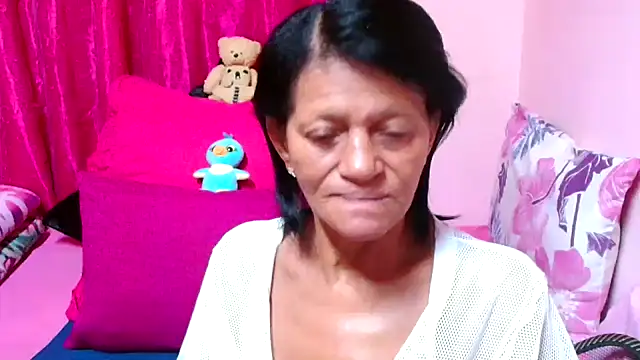 SLUTTYROXY online show from December 2, 2025, 5:52 pm