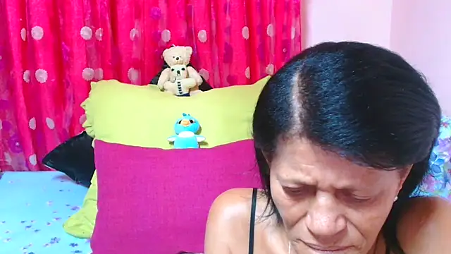 SLUTTYROXY online show from February 25, 2026, 7:45 pm