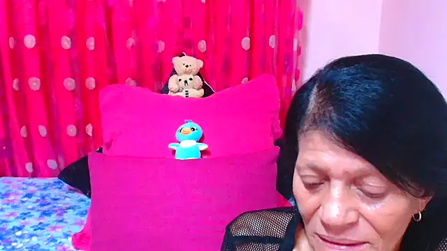 SLUTTYROXY online show from March 18, 2026, 6:33 pm