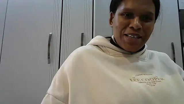 blackslut4u online show from May 13, 2026, 2:25 pm