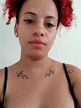 isa bellaxx online show from February 24, 2025, 7:41 pm