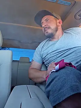 UncutHammer69 online show from October 2, 2025, 4:25 pm