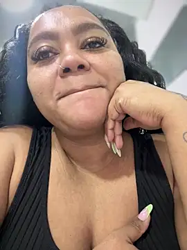 yanza2002 online show from February 16, 2025, 8:33 pm