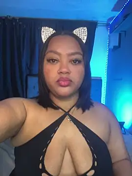 yanza2002 online show from October 30, 2025, 11:27 pm