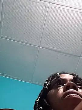 Snapshot of HONEYSWEETS_LIVE chatting on November 6, 2025, 3:29 am HONEYSWEETS LIVE online show from November 6, 2025, 3:29 am